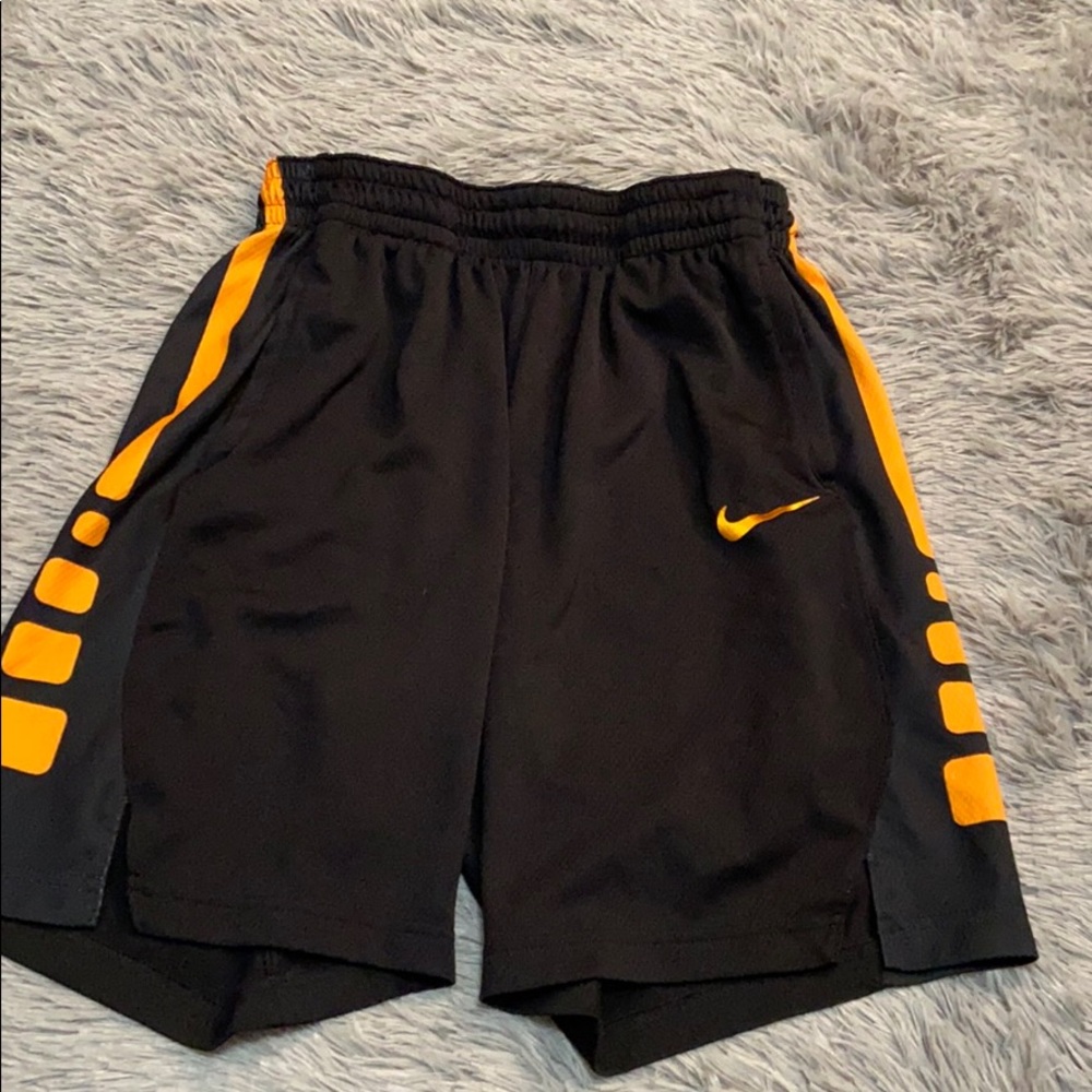 Nike elite shorts